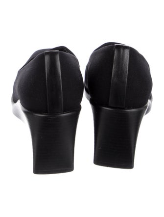 Stuart Weitzman Pumps