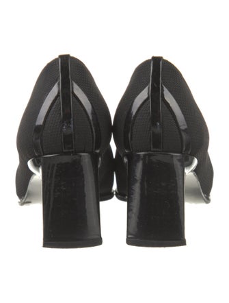 Stuart Weitzman Pumps