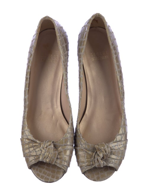 Stuart Weitzman Embossed Leather Pumps