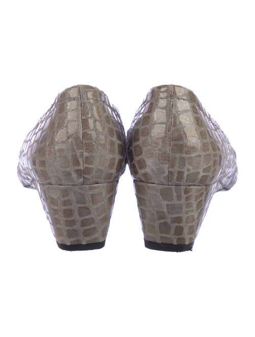 Stuart Weitzman Embossed Leather Pumps