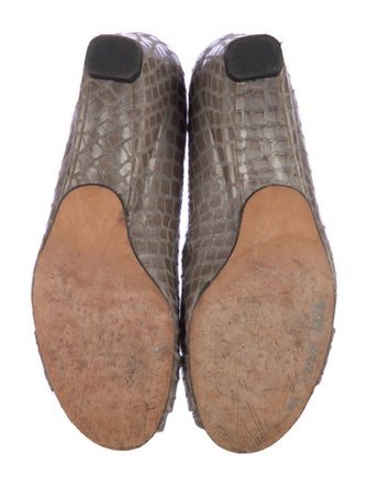 Stuart Weitzman Embossed Leather Pumps