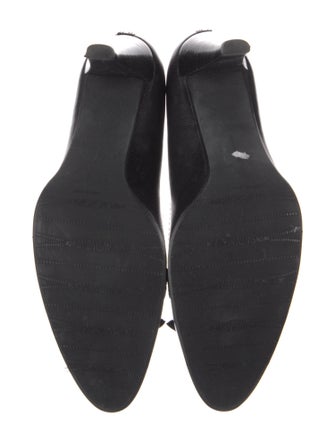 Stuart Weitzman Leather Chain-Link Accents Pumps