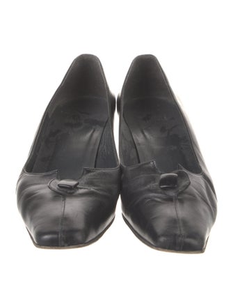 Stuart Weitzman Leather Bow Accents Pumps