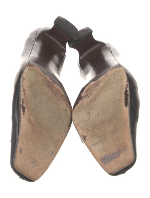 Stuart Weitzman Leather Bow Accents Pumps