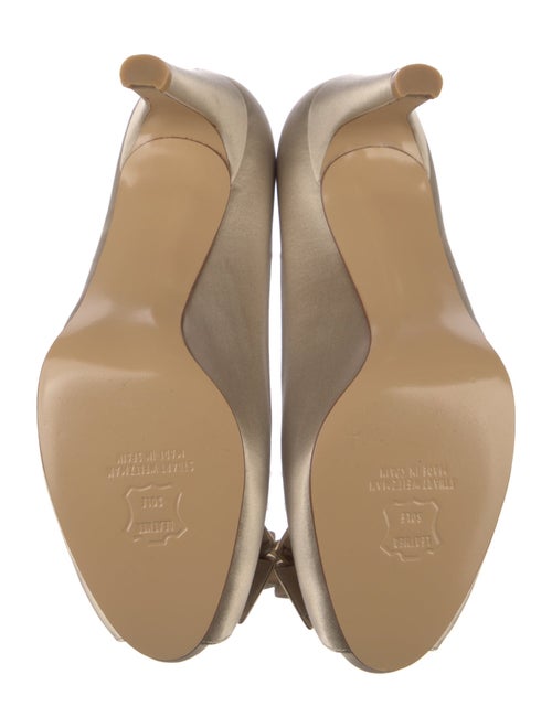 Stuart Weitzman Satin Bow Accents Pumps