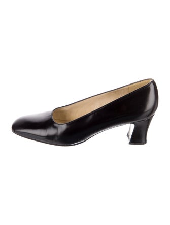 Stuart Weitzman Leather Pumps