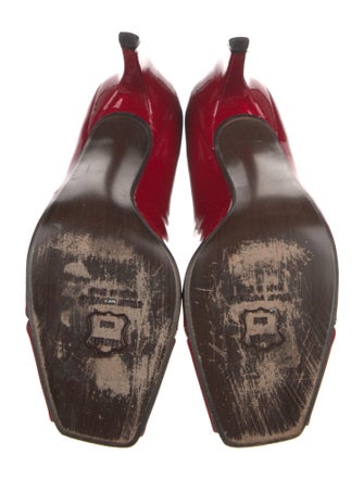 Stuart Weitzman Patent Leather Pumps