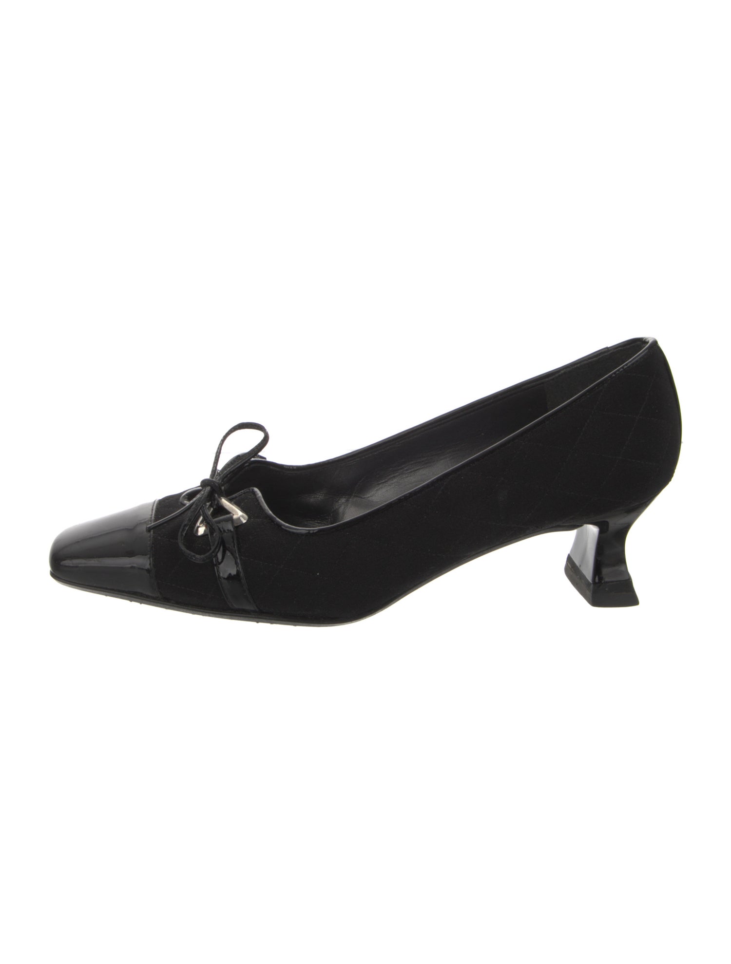 Stuart Weitzman Bow Accents Pumps