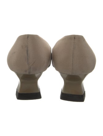 Stuart Weitzman Pumps