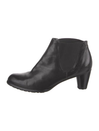 Stuart Weitzman Leather Chelsea Boots