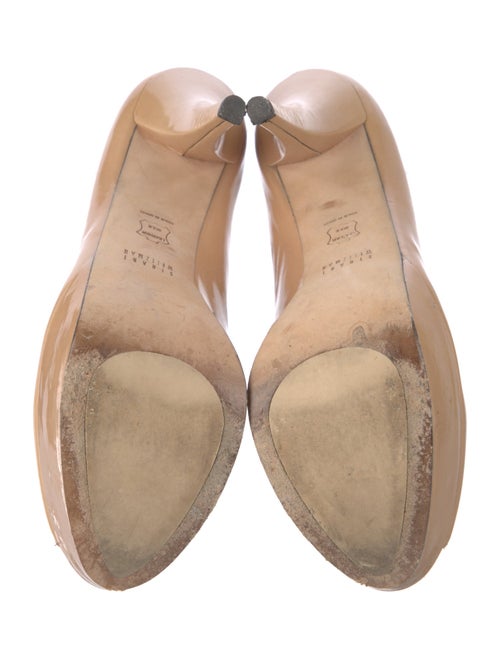 Stuart Weitzman Leather Pumps