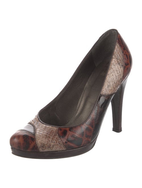 Stuart Weitzman Leather Printed Pumps