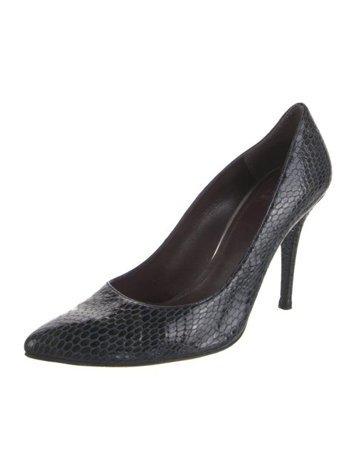 Stuart Weitzman GG Embossed Embossed Leather Pumps