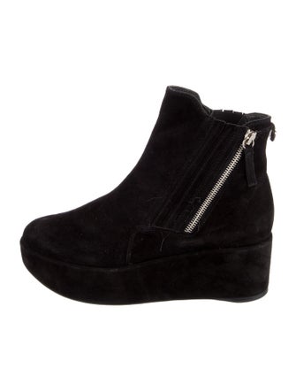Stuart Weitzman Suede Boots