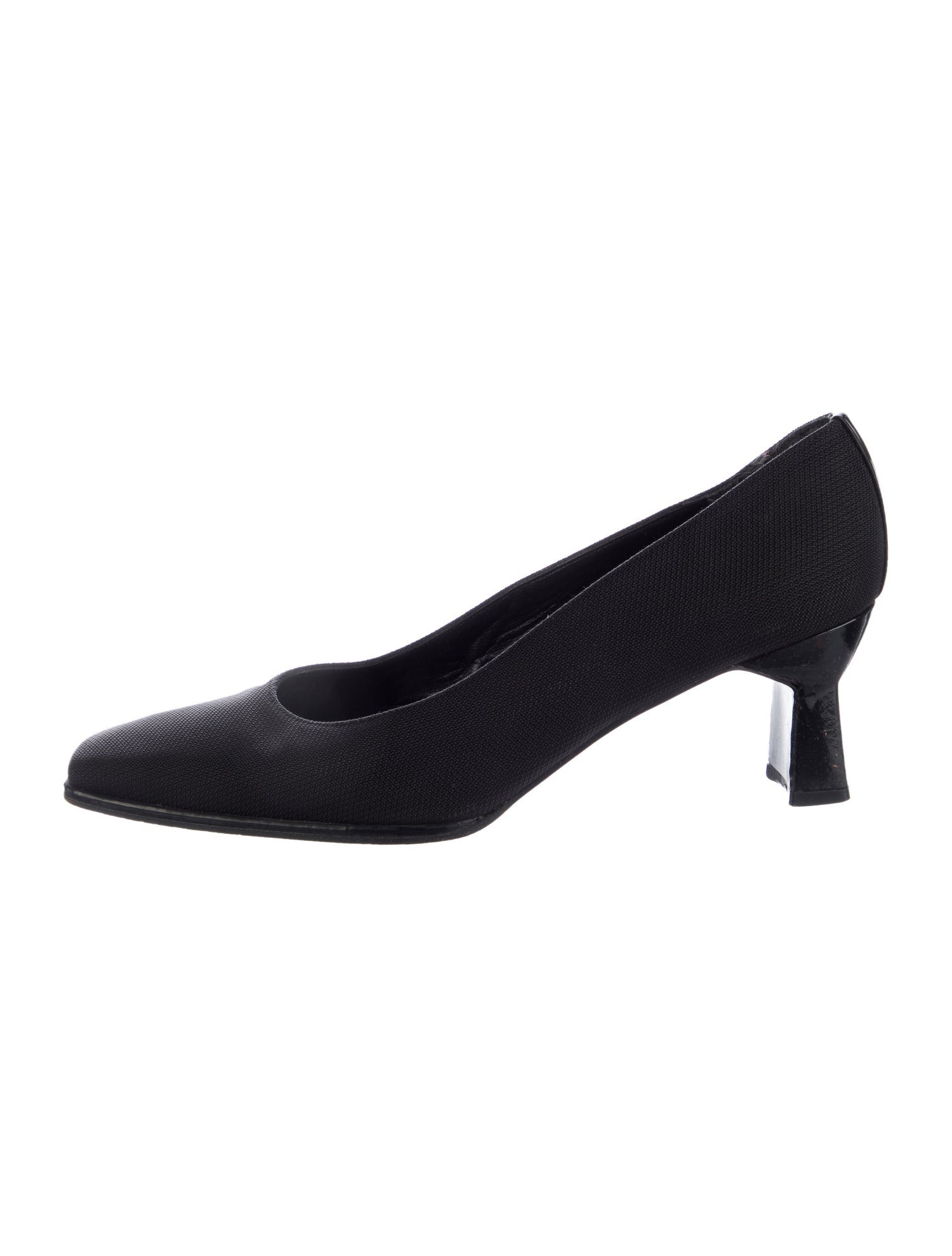 Stuart Weitzman Pumps