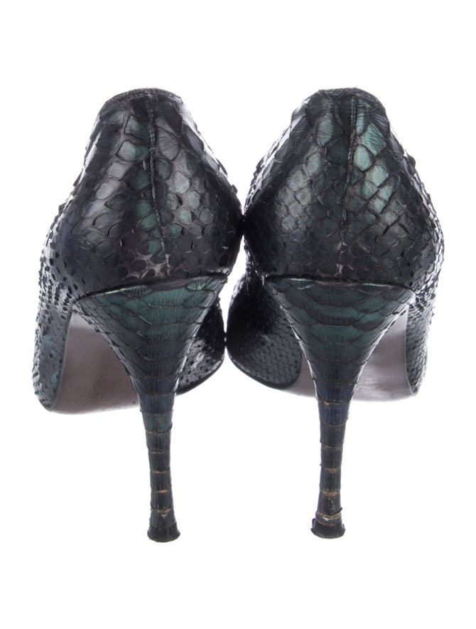 Stuart Weitzman Python Animal Print Pumps - Green Pumps, Shoes ...