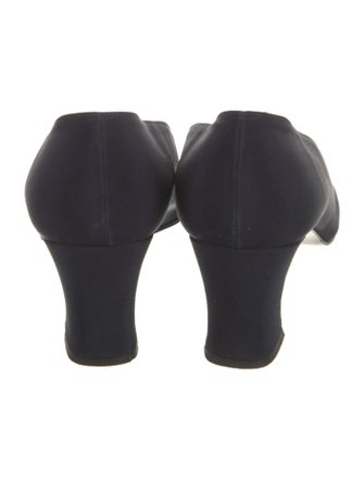 Stuart Weitzman Pumps