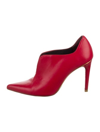 Stuart Weitzman Leather Pumps