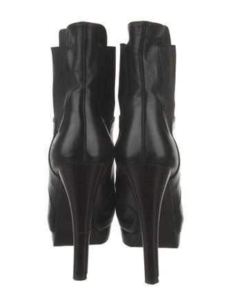 Stuart Weitzman Leather Chelsea Boots