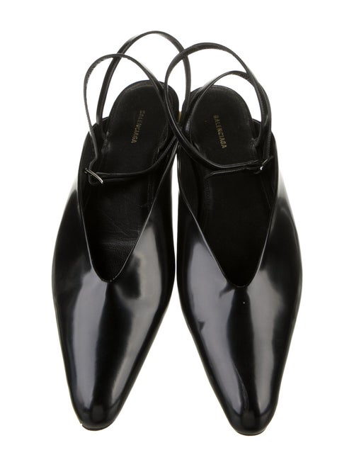 Stuart Weitzman Printed Slides