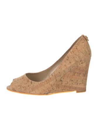 Stuart Weitzman Pumps