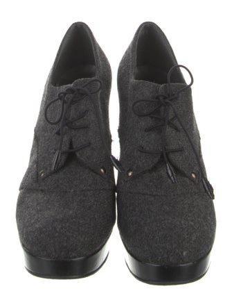 Stuart Weitzman Wool Pumps