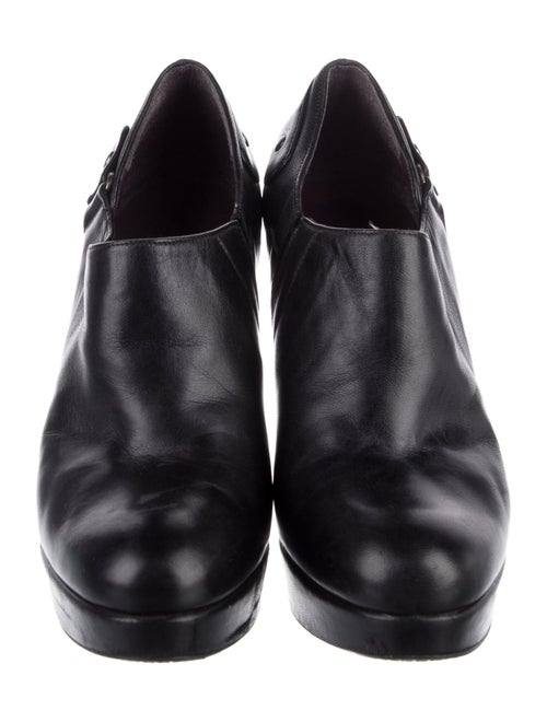 Stuart Weitzman Leather Pumps