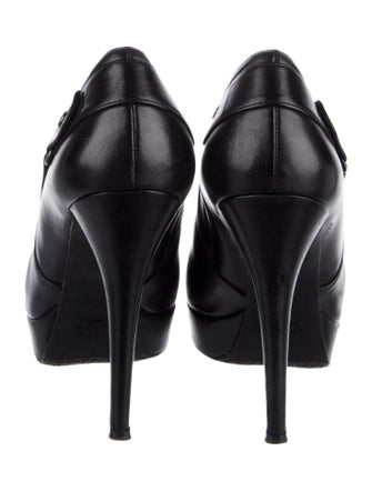 Stuart Weitzman Leather Pumps
