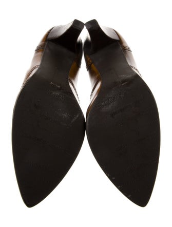 Stuart Weitzman Leather Lasercut Accents Pumps