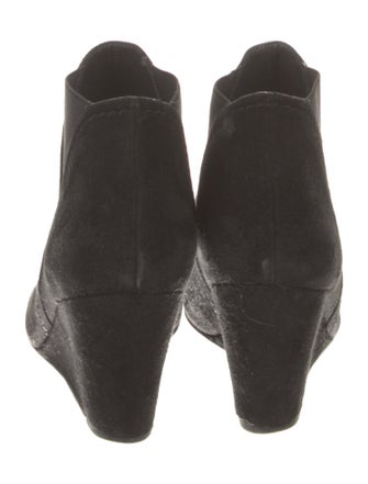 Stuart Weitzman Suede Chelsea Boots