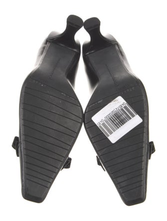 Stuart Weitzman Leather Bow Accents Pumps