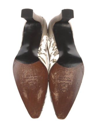 Stuart Weitzman Lace Lace Pattern Pumps