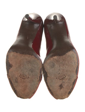 Stuart Weitzman Patent Leather Pumps