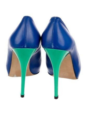 Stuart Weitzman Leather Pumps