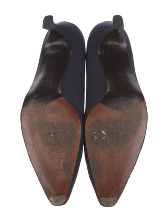 Stuart Weitzman Pumps