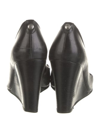 Stuart Weitzman Leather Pumps