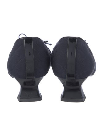 Stuart Weitzman Bow Accents Pumps