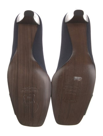 Stuart Weitzman Pumps