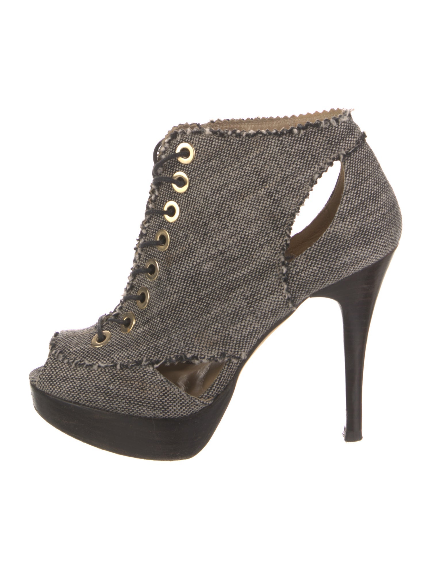 Stuart Weitzman Raw-Edge Trim Pumps