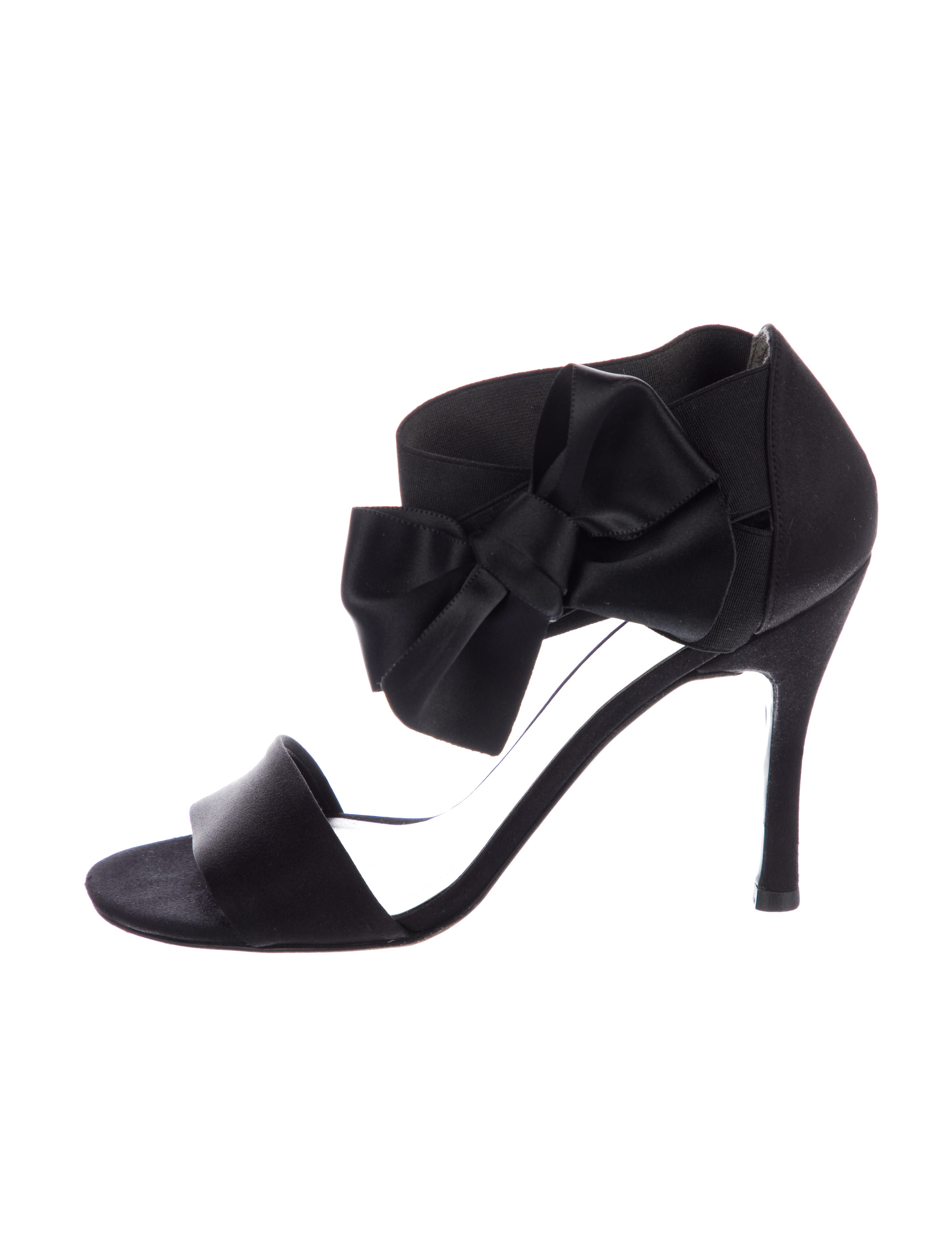 Stuart Weitzman Satin Bow Accents Sandals