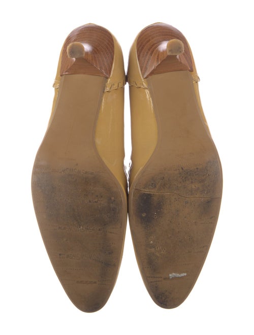 Stuart Weitzman Leather Whipstitch Trim Pumps