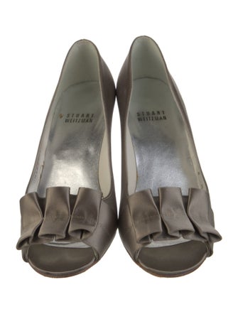Stuart Weitzman Satin Pleated Accents Pumps