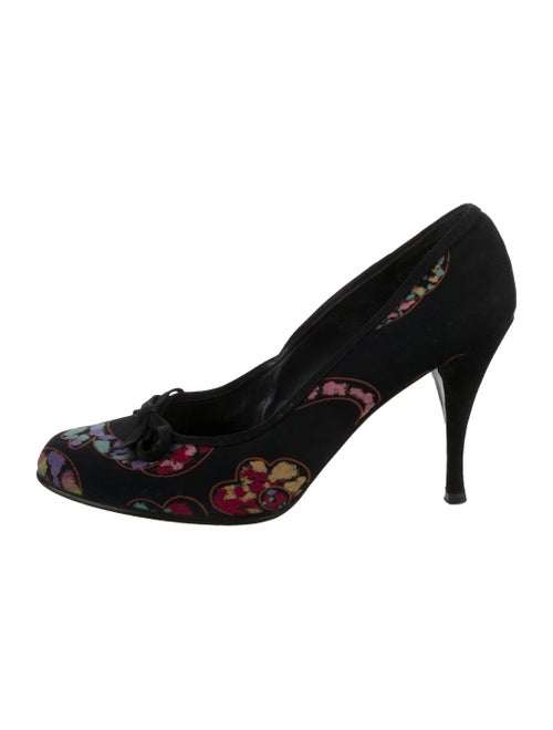 Stuart Weitzman Floral Print Bow Accents Pumps