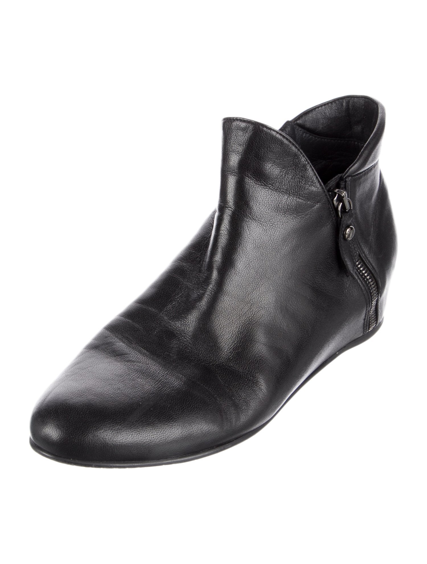 Stuart Weitzman Leather Chelsea Boots