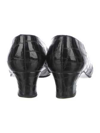 Stuart Weitzman Patent Leather Pumps