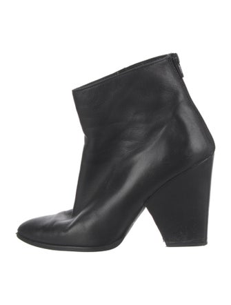 Stuart Weitzman Leather Boots