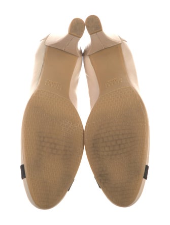 Stuart Weitzman Leather Pumps