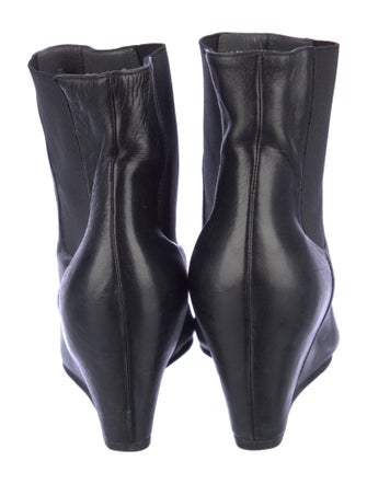 Stuart Weitzman Leather Chelsea Boots