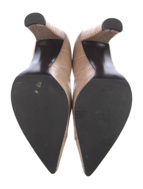 Stuart Weitzman Leather Pumps