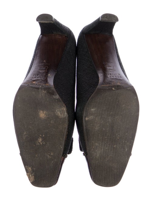 Stuart Weitzman Bow Accents Pumps